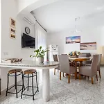 De Vivo Realty - Enea *