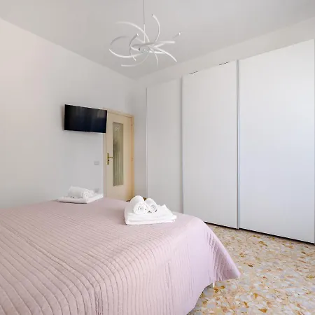 Enea - De Vivo Realty